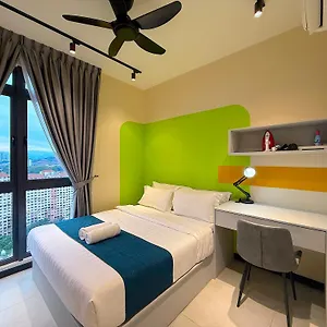 Neu Suites By Serenity Homes Near Gleneagles, Klcc & Lrt Kuala Lumpur