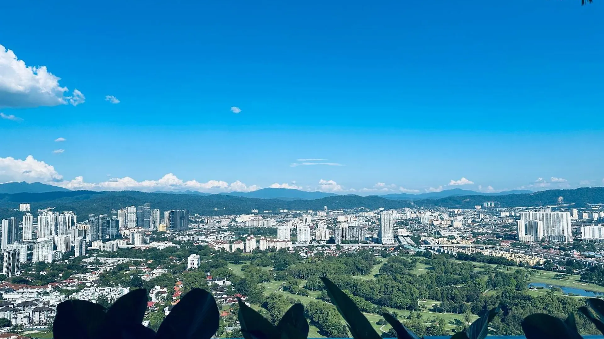 Eaton Service Apartment At Klcc Kuala Lumpur